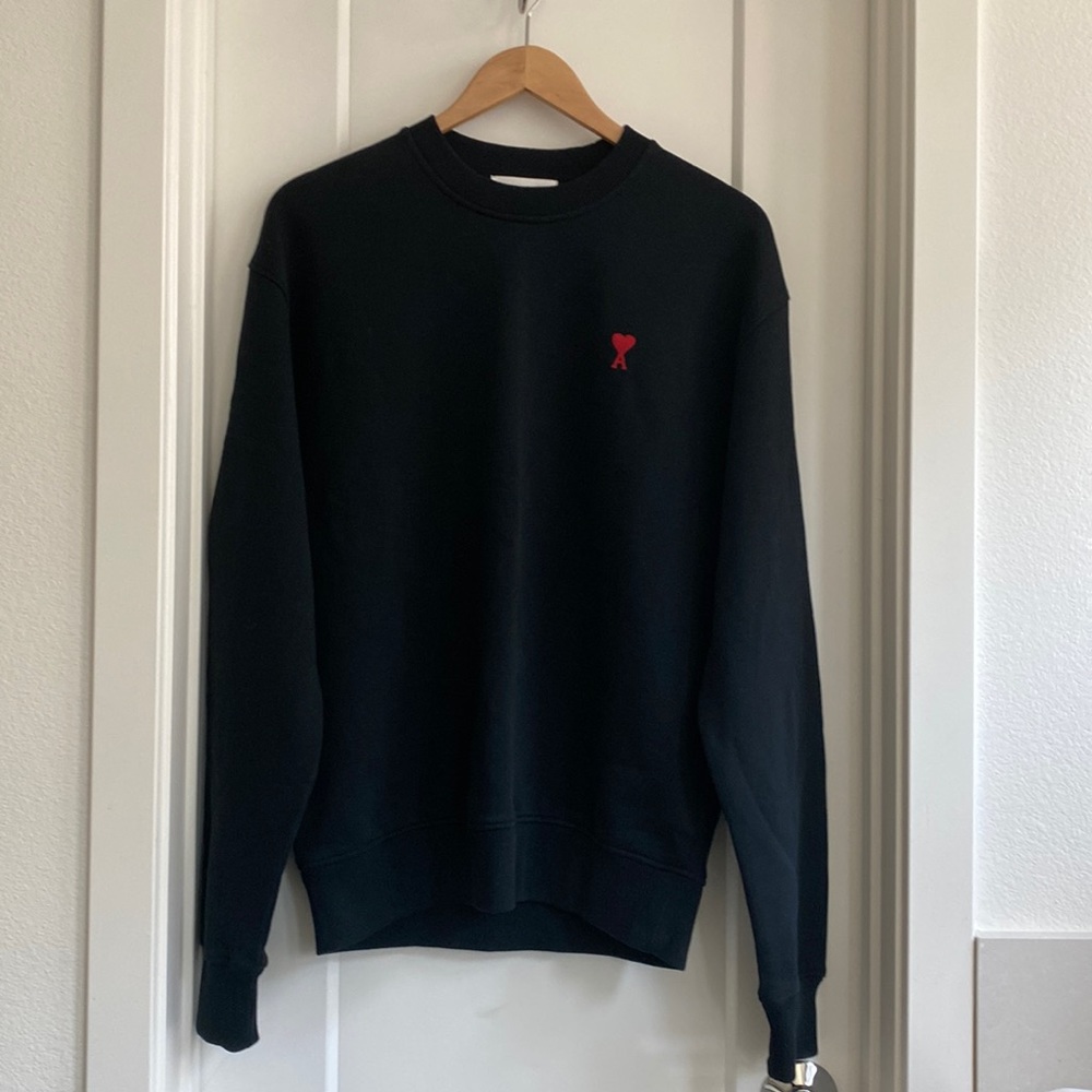 Ami de Coeur Crewneck Sweater new
Size L